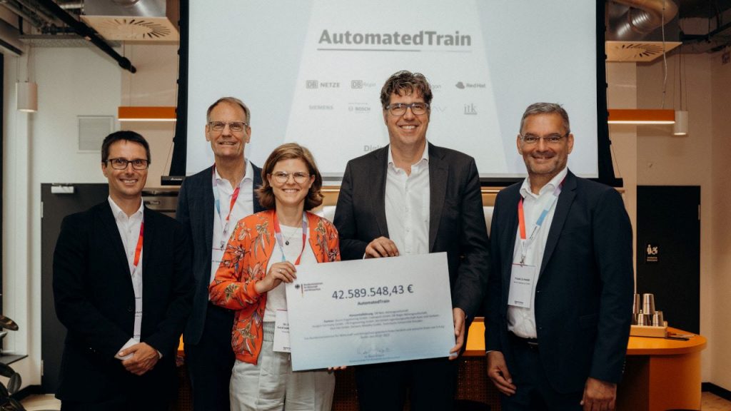 Automated Train Project: Förderbescheidübergabe des BMWK
2023 in Berlin